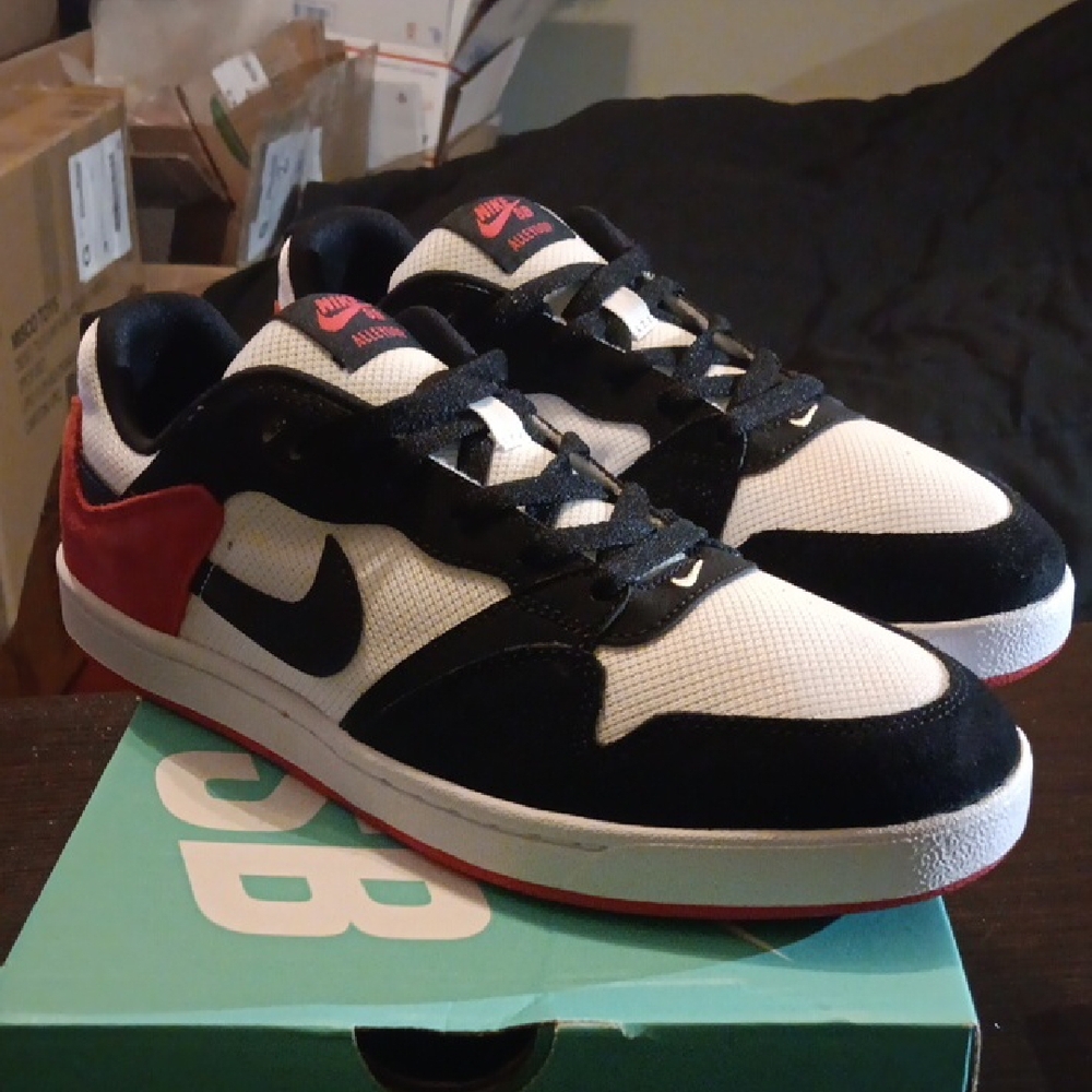 Nike SB Alleyoop Black Toe Sneakers Mens 10 Womens 11.5 NWBOX - Picture 3 of 10